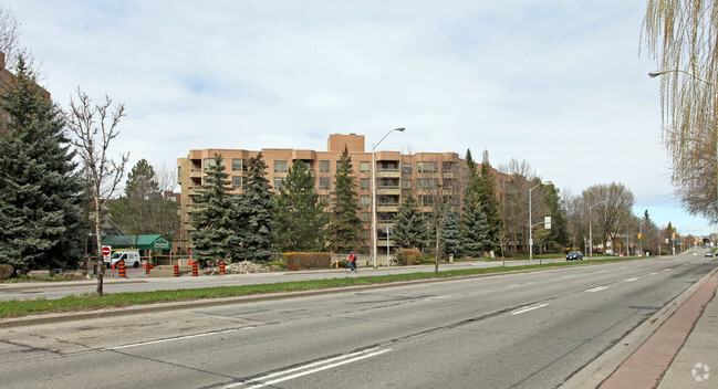 Primary Photo - Windfield Terrace