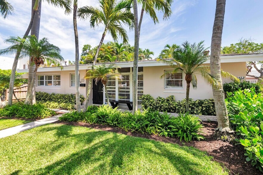 Foto principal - 140 Greenwood Dr