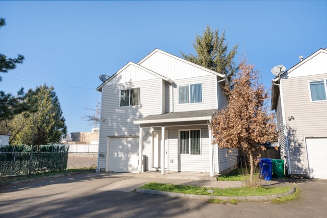 Building Photo - Spacious 4-Bedroom Home in SE Portland!