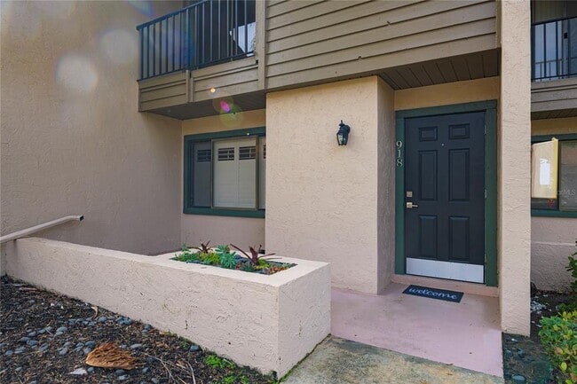 Building Photo - 918 Sunridge Dr