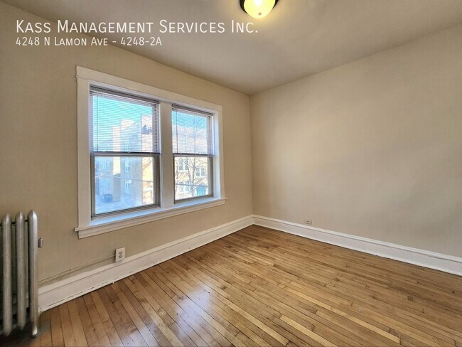 Foto del edificio - 4248 N Lamon Ave