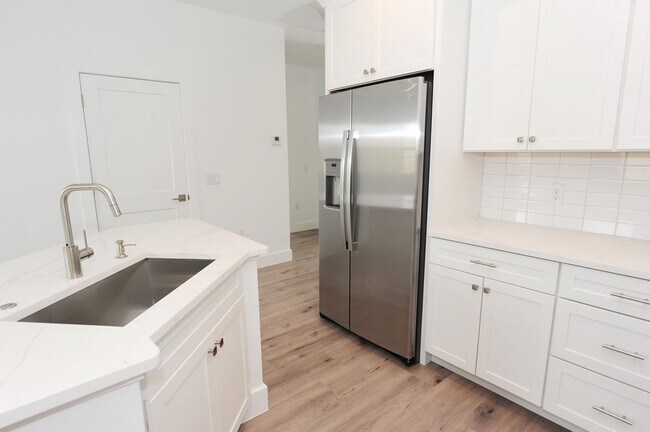 Foto del edificio - ANNUAL RENTAL - 3 Bedroom, 2 Bath Villa Ho...