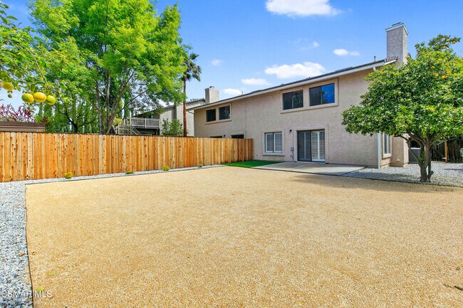 Foto del edificio - 2641 Calle Abedul