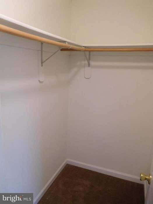 Building Photo - 5634 Crestwood Ct