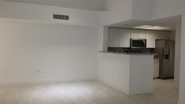 Foto del edificio - 5031 Wiles Rd