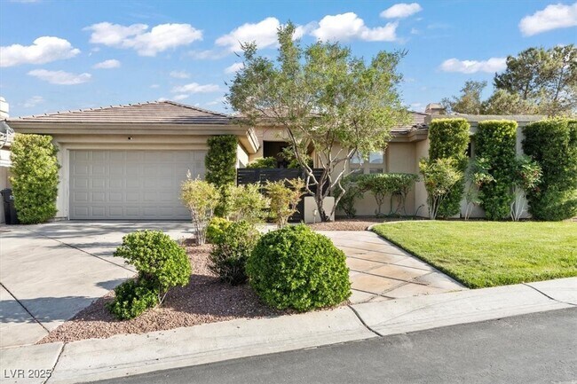 Building Photo - 10013 Alegria Dr