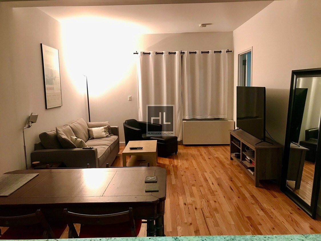 Foto principal - 620 W 143rd St