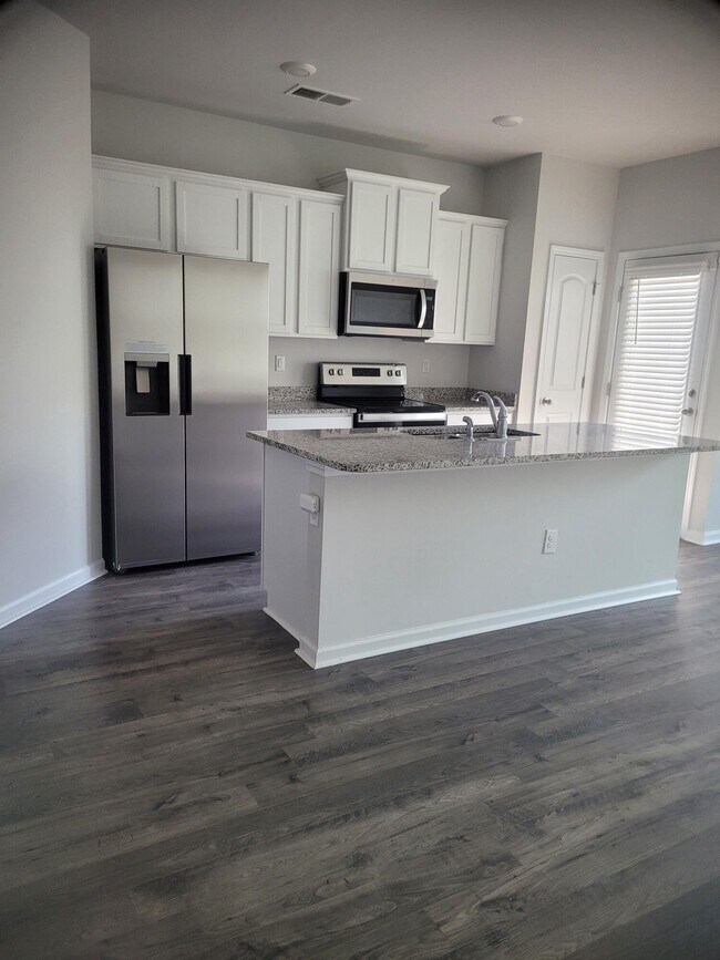 Foto del edificio - 4341 Newland St