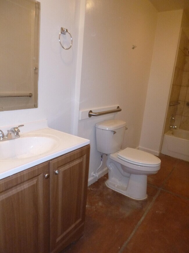 Foto del edificio - 1428 E 25th St