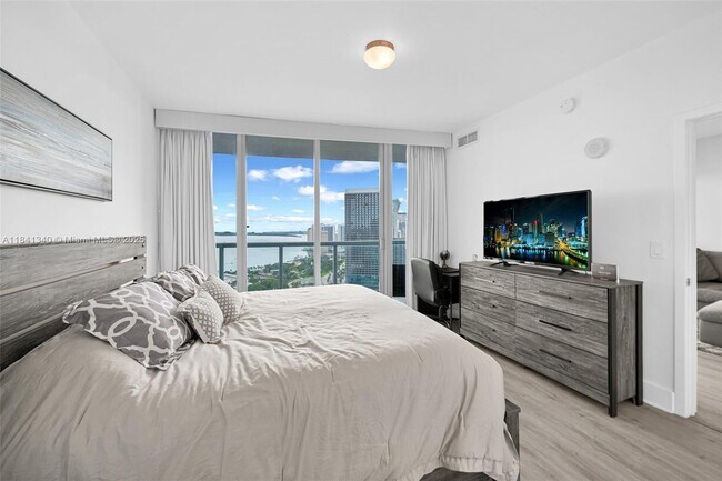 Foto del edificio - 888 Biscayne Blvd