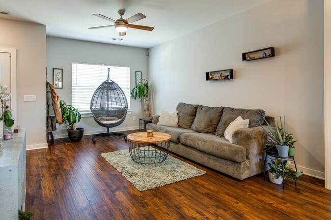 Foto del edificio - 1130 Waterburg Ln