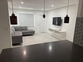 Building Photo - 2201 Greene St.