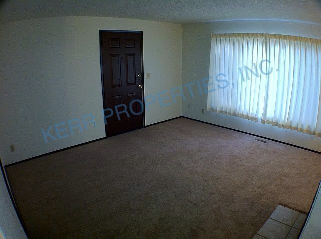 Building Photo - 1768 NE 230th Ct