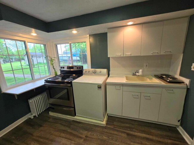 Foto del edificio - 34460 Beachpark Dr