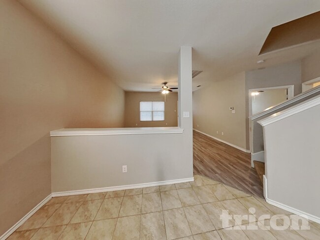 Foto del edificio - 601 Creekview Dr