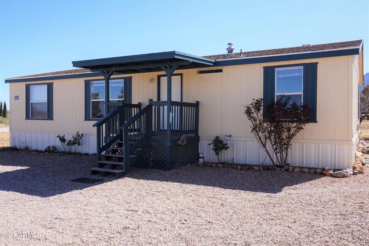 Foto principal - 5808 S Wild Rose Rd