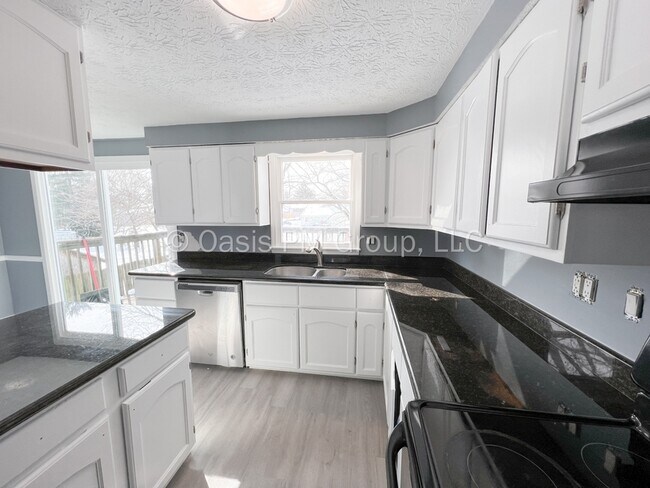 Foto del edificio - 3693 Potomac St