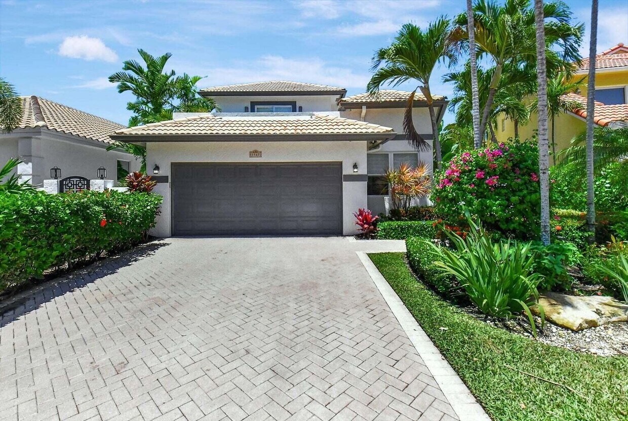Foto principal - 3567 Commodore Cir