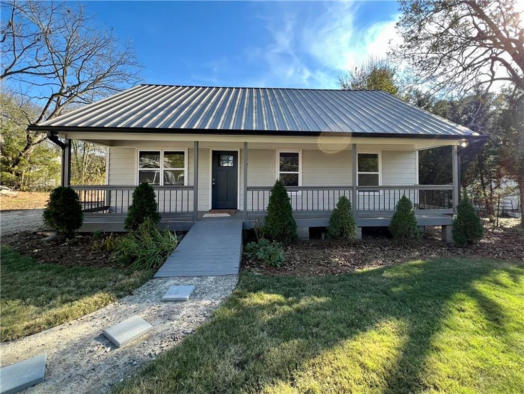 189 W Jefferson St, Hoschton, GA 30548 House Rental in Hoschton, GA