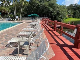 Building Photo - 1831 Sabal Palm Dr