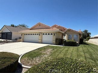 Building Photo - 13247 Country Club Dr