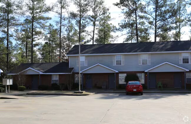 Building Photo - 707 E Boyd Rd