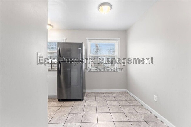 Building Photo - 16268 Lauren St