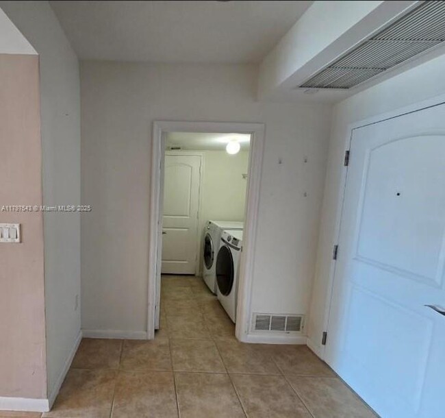 Foto del edificio - 7350 SW 89th St
