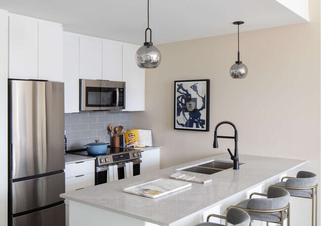 Building Photo - 285 NW 32nd St