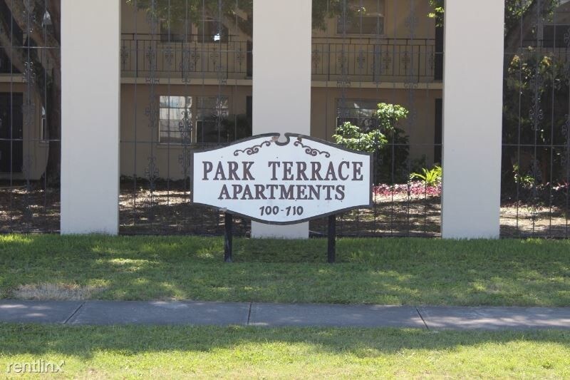 Foto principal - 700-710 50th St N