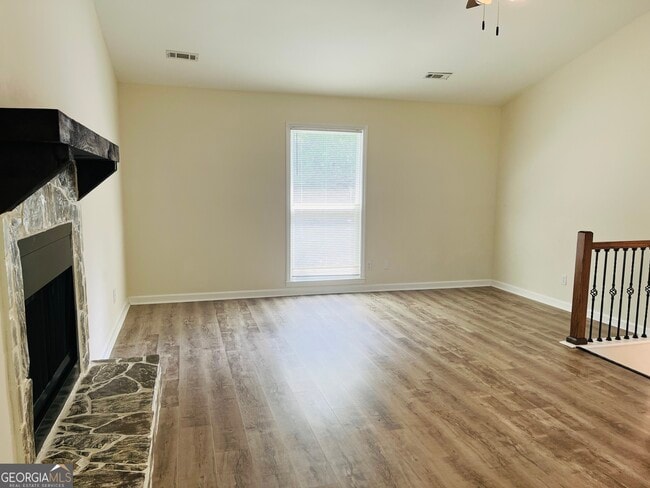 Building Photo - 28 Bowers Dr