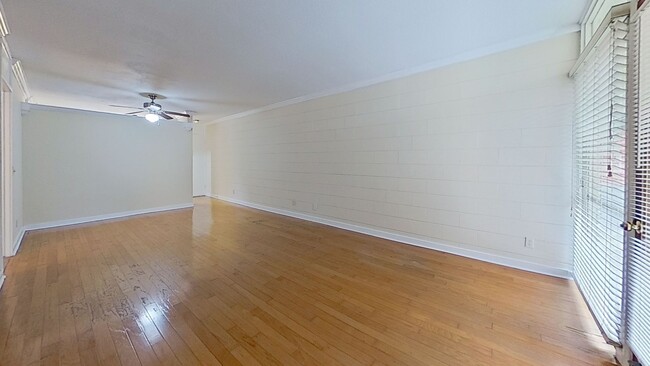 Building Photo - Cute 2 Bedroom apartment in Citihomes in S...