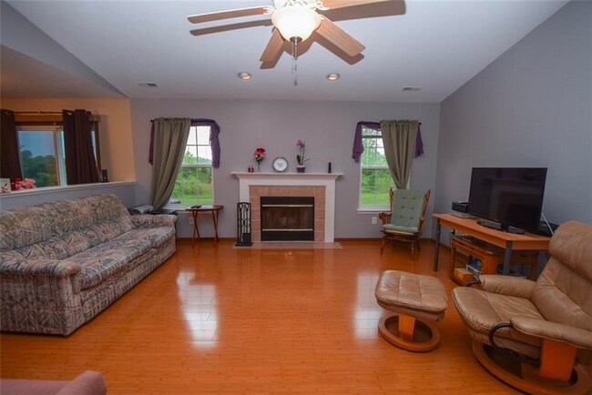 Building Photo - 1236 Wolf Run
