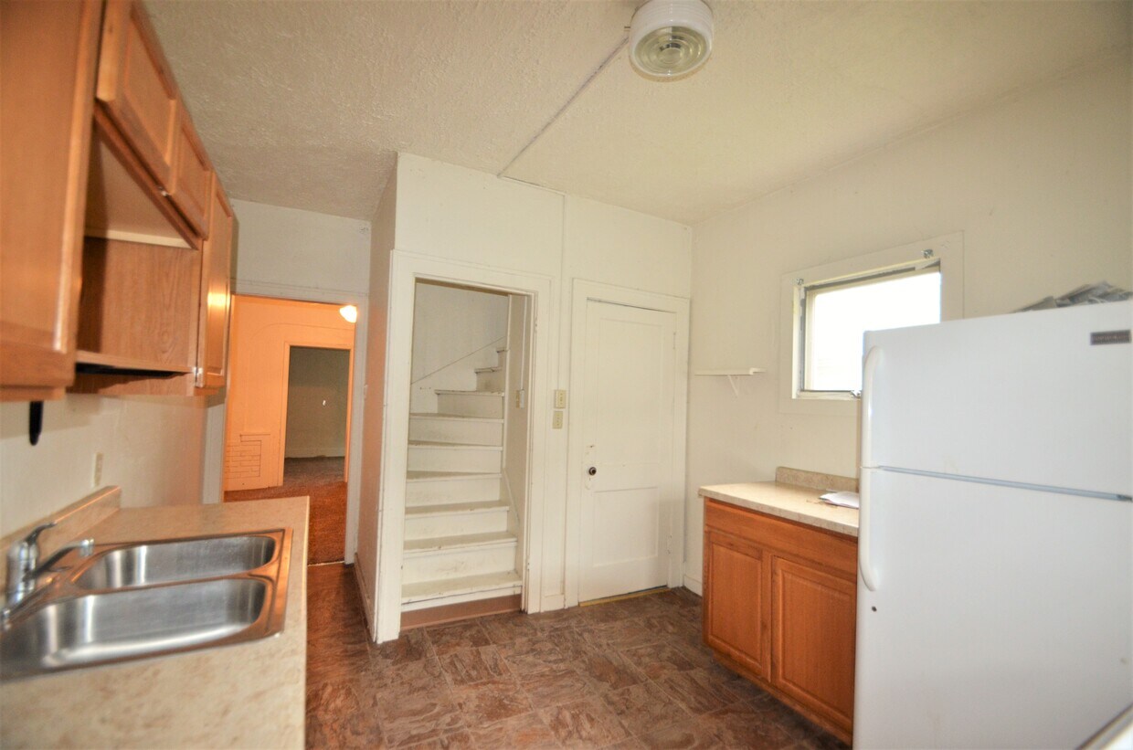 1141 Pine St, La Crosse, WI 54601 House Rental in La Crosse, WI