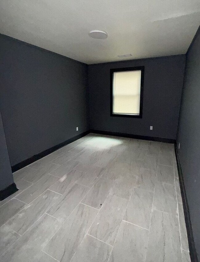 Building Photo - 804 National St