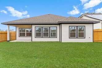 Building Photo - 11820 Whirlaway Dr