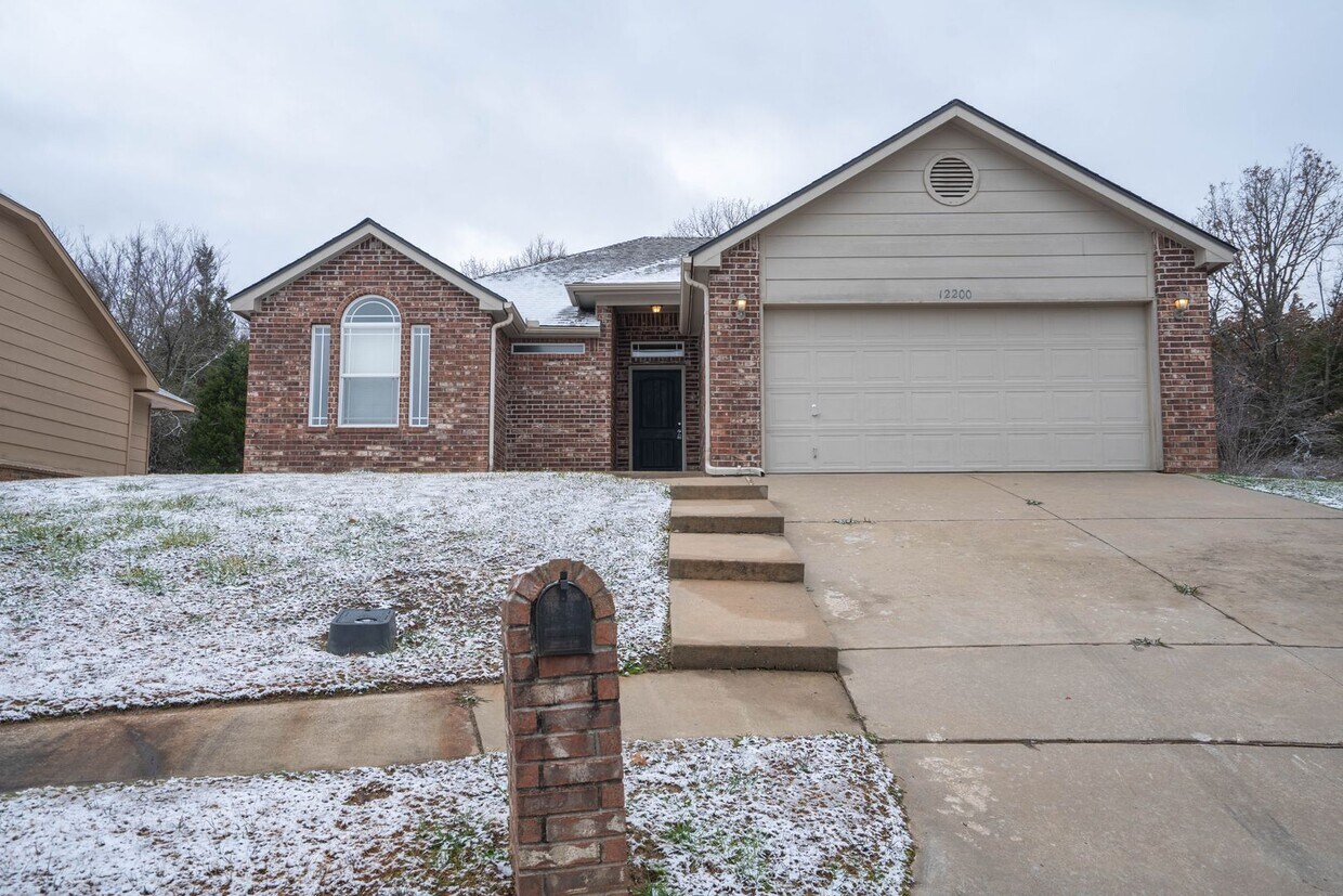 3Bed 2Bath Home House Rental in Coweta, OK