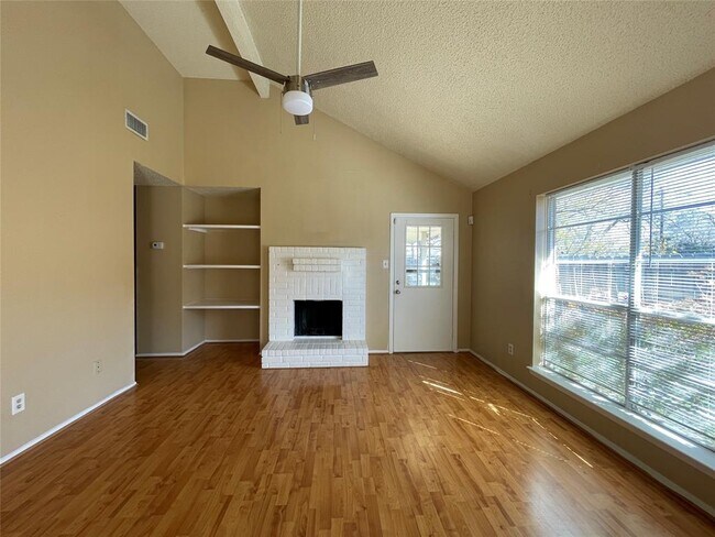 Building Photo - 14310 Blue Falls Dr