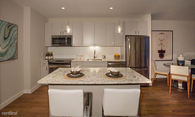 Foto del edificio - 1 br, 1 bath  - 60 Seaport Blvd Unit 135