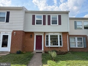 Building Photo - 8854 Cherry Oak Ct