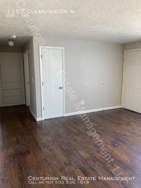 Building Photo - 1257 Clearview Dr NE