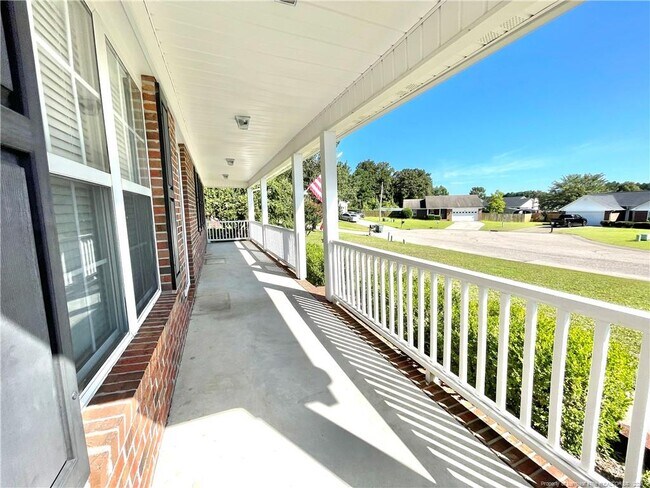 Building Photo - 115 Purple Martin Pl