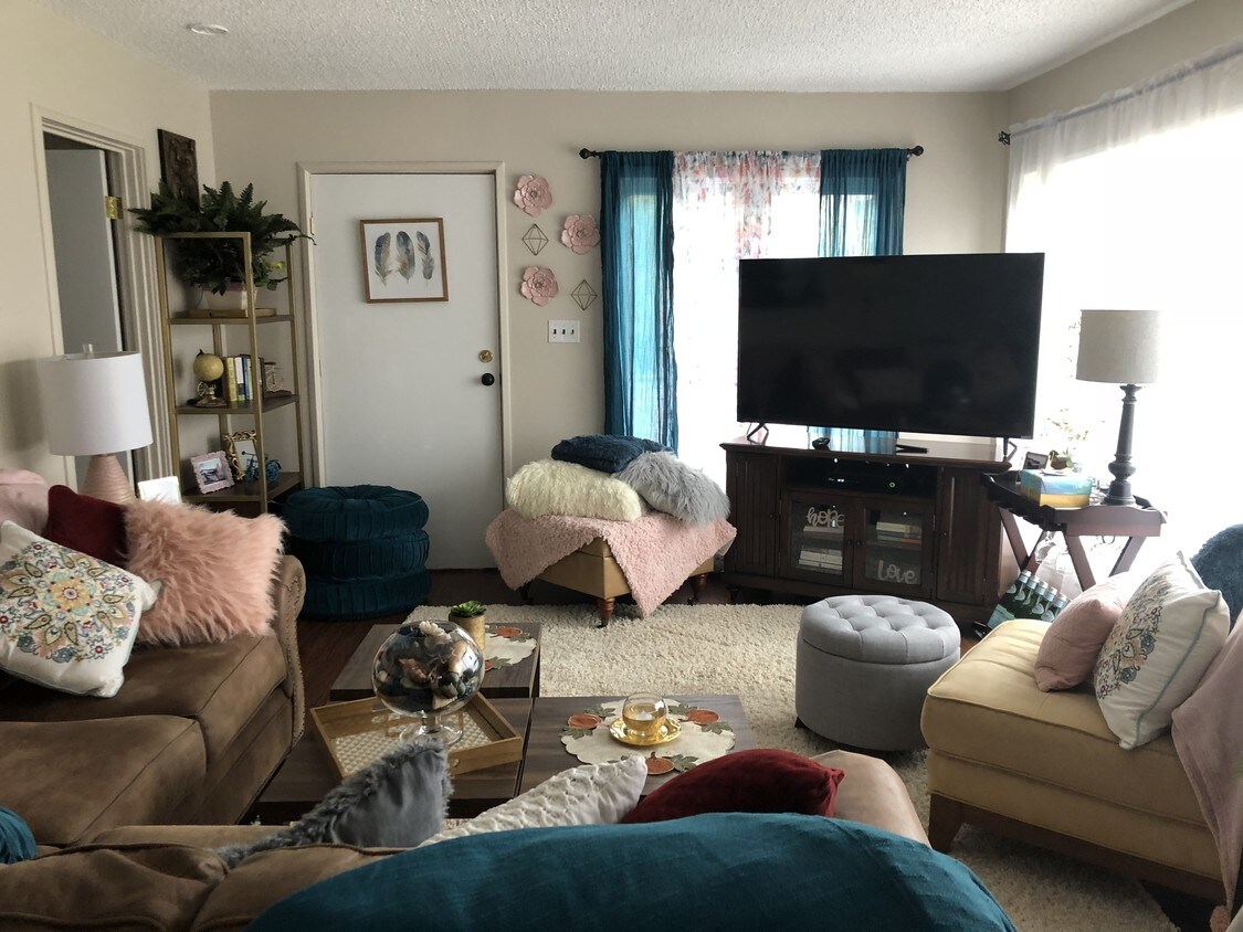 Sala de estar - 1229 G St