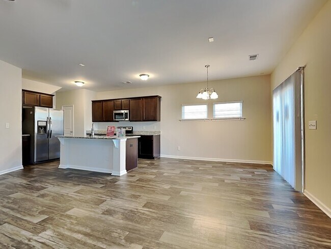 Foto del edificio - 428 Hawkeye Ct