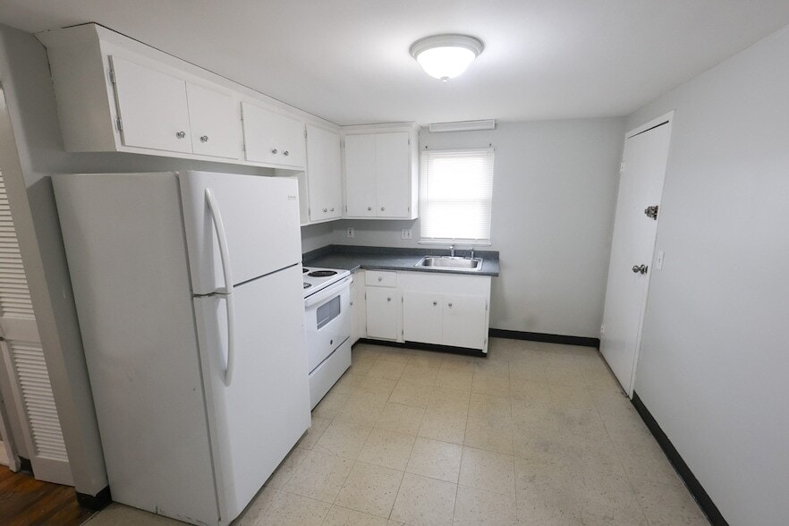 Photo - 12 Essex Street Unit 6