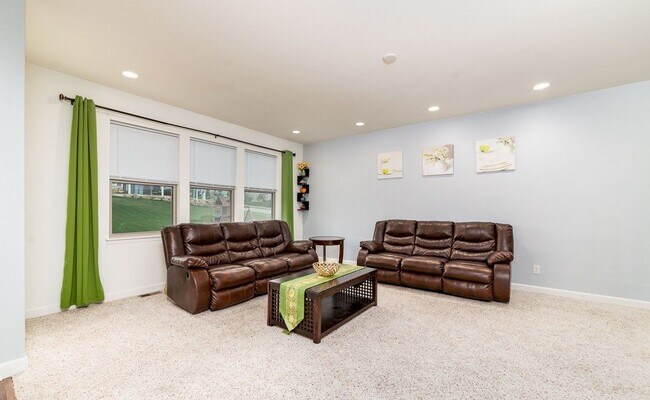 Foto del edificio - 118 W Whispering Pines Way