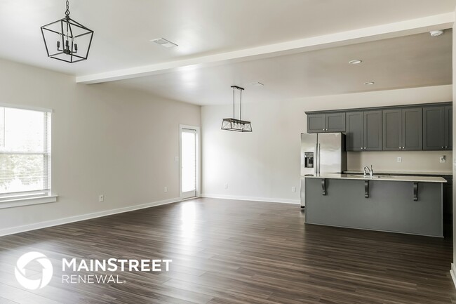 Building Photo - 370 Ridgeview Cir