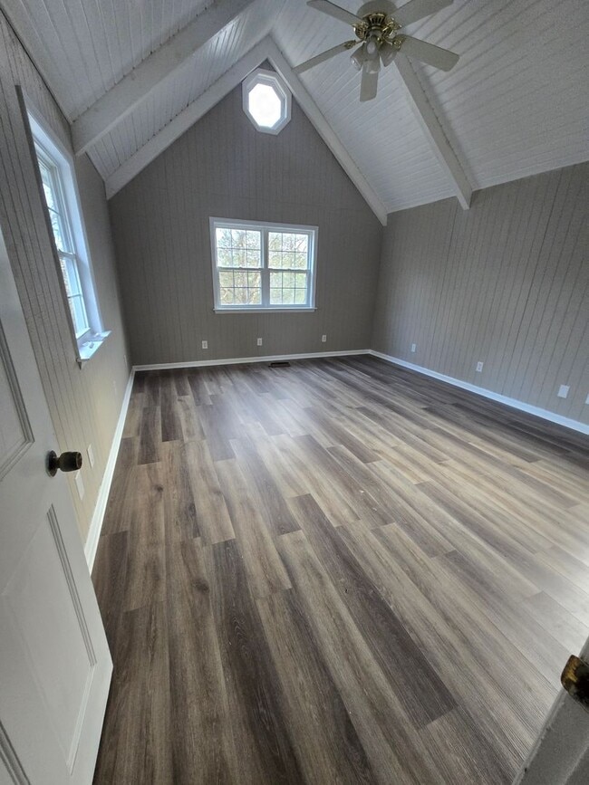 Foto del edificio - 3 Bedroom House in East Brainerd TN; ALL UTILITIES INCLUDED!