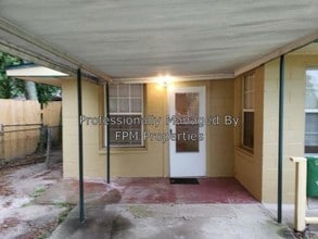 Building Photo - 6348 Hyde Grove Ave