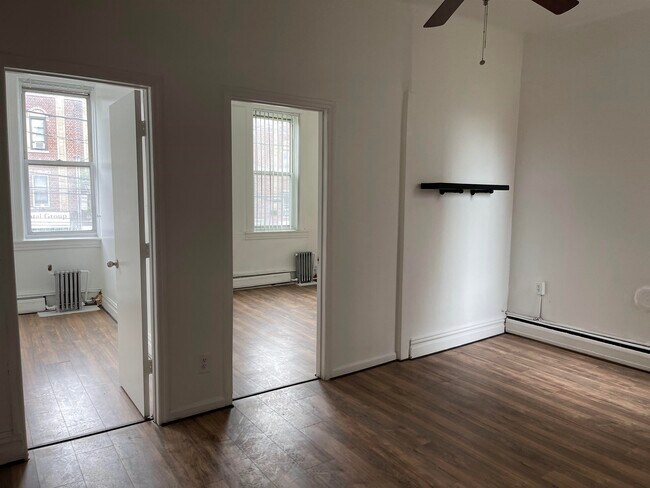Building Photo - 3511 Park Ave